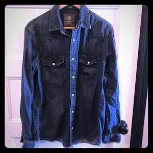H&M Men’s dark blue denim shirt